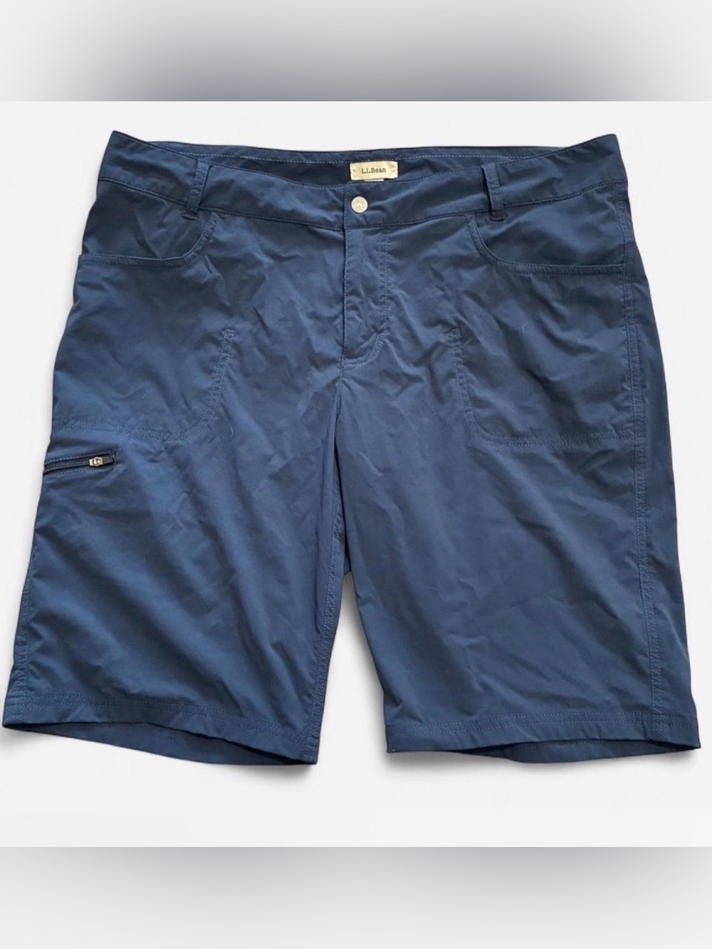 L.L. Bean Women’s Water-Repellent Comfort Trail Shorts Size 14. Inseam 10”